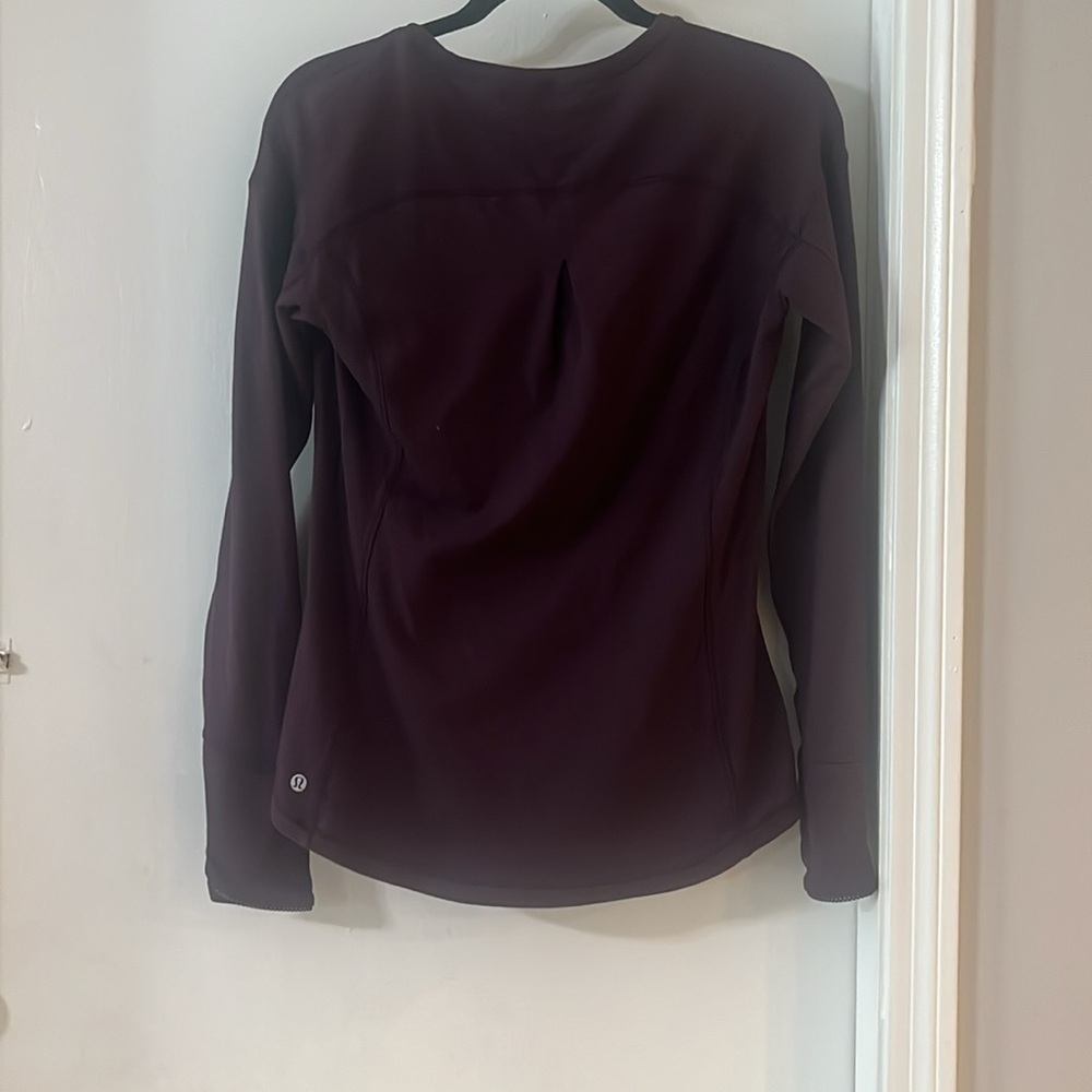 Lululemon long sleeve shirt - Picture 2 of 5